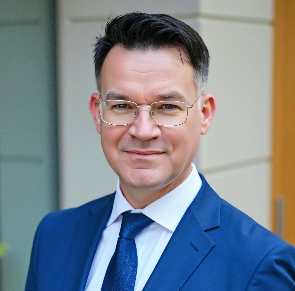 THE CEO OF CREDAS,TIM BARNETT